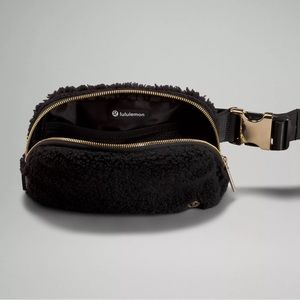 NWT Lululemon Fleece Belt Bag 1L RARE